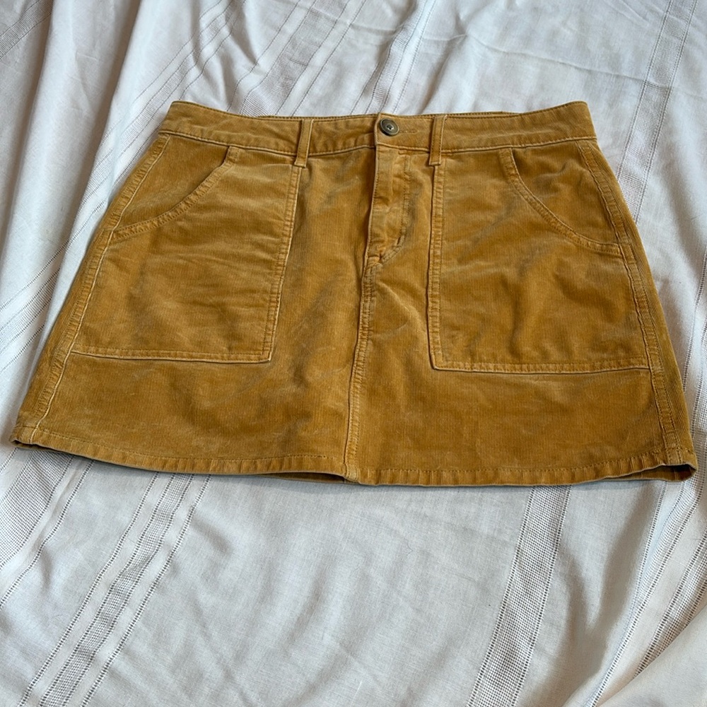 American Eagle Super Stretch Corduroy Skirt Size 10   75% Cotton Blend G…